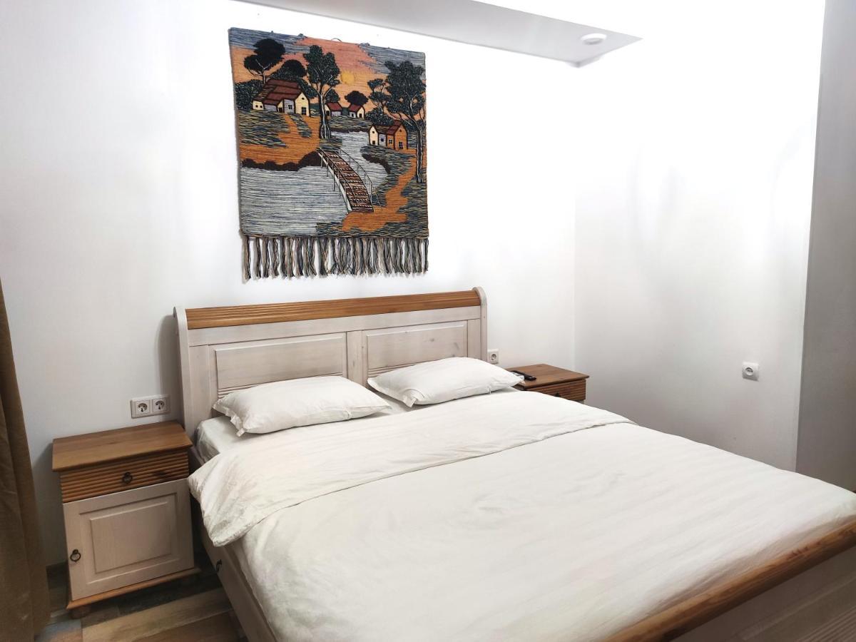 Loftik Apartments Gagarin Street Almaty Esterno foto